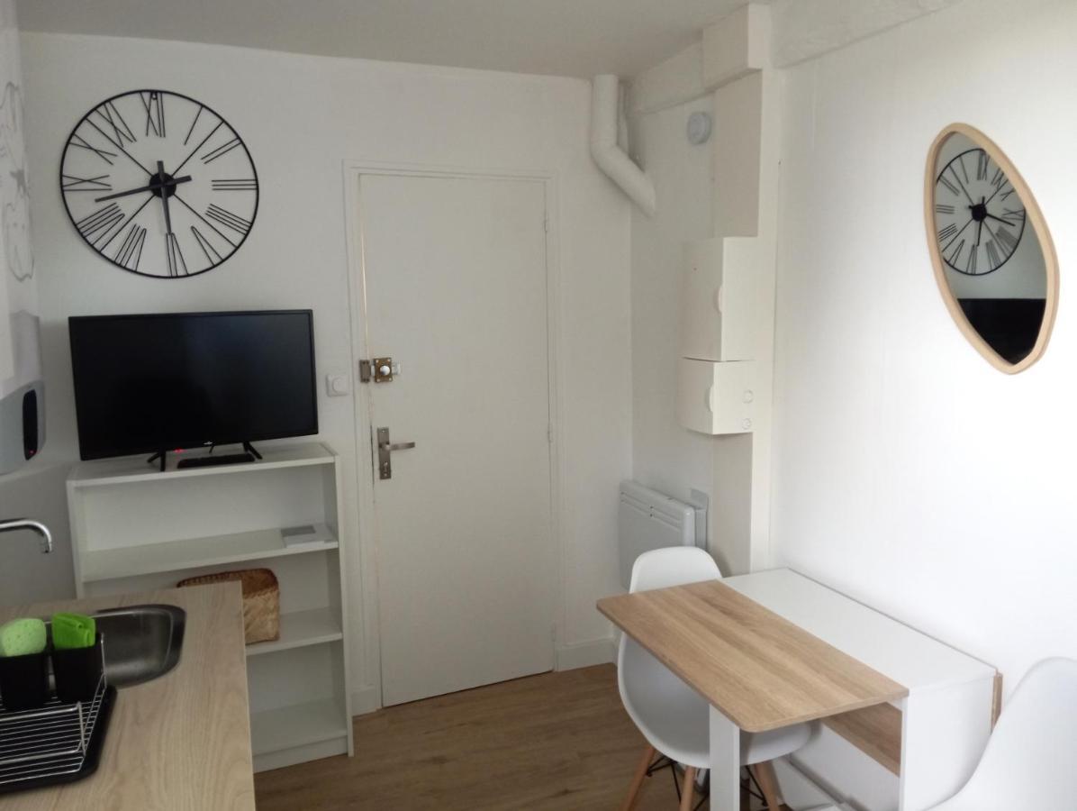 Appartement Cosy Plein Centre Conches-en-Ouche Buitenkant foto