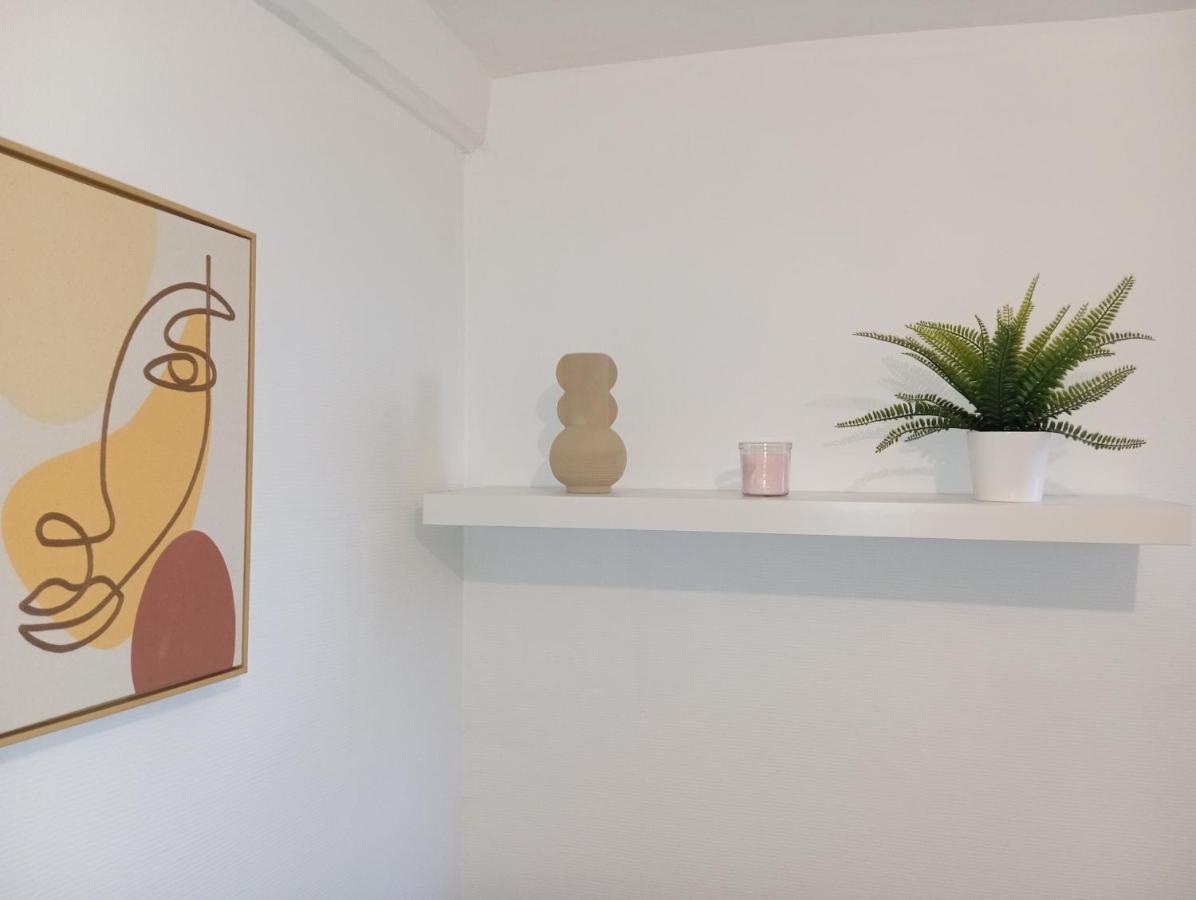 Appartement Cosy Plein Centre Conches-en-Ouche Buitenkant foto